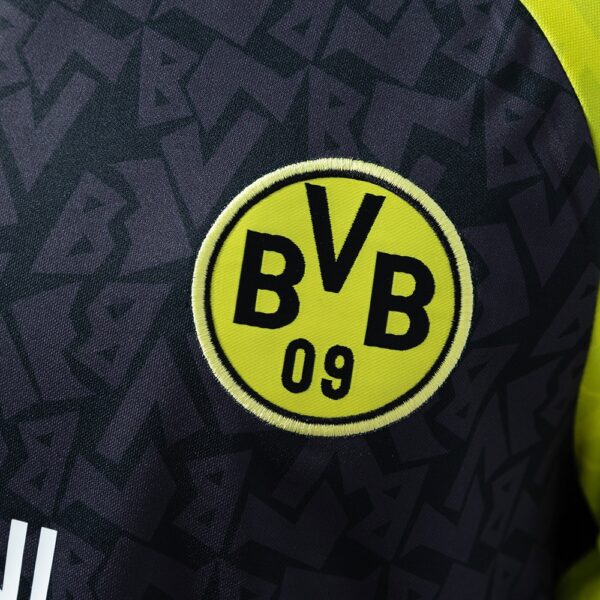 1995-96 BORUSSIA DORTMUND AWAY