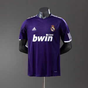 12b03b5290.jpg 2010-11 REAL MADRID THIRD AWAY (PLAYER VERSION)