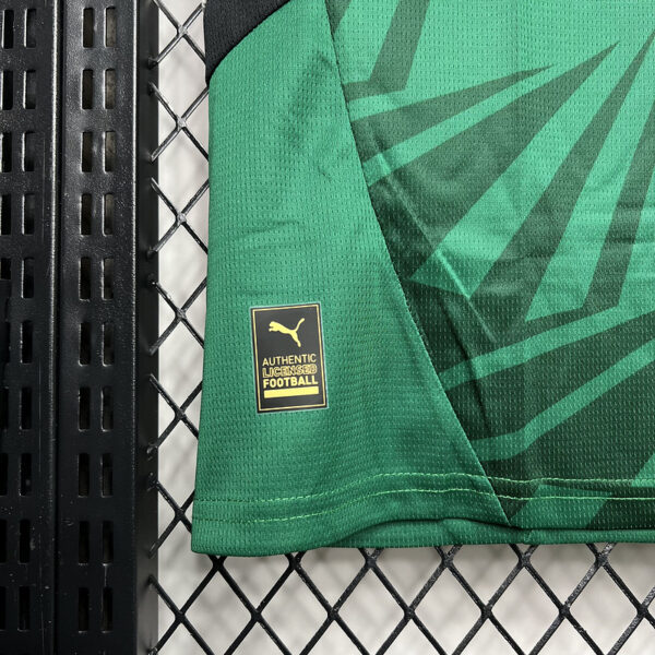 24-25 BORUSSIA MONCHENGLADBACH AWAY
