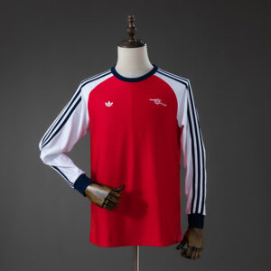 2433c0d11f.jpg ARSENAL TERRACE ICONS LONG SLEEVE T-SHIRT RED