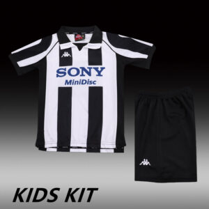 1997-98 JUVENTUS HOME KIDS KIT