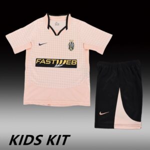424e30088d.jpg 2003-04 JUVENTUS THIRD AWAY KIDS KIT