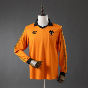 4461460a18.jpg 1980-81 WOLVES HOME LONG SLEEVE