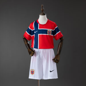 47e5cb1544.jpg 2026 NORWAY WORLD CUP HOME KIDS KIT