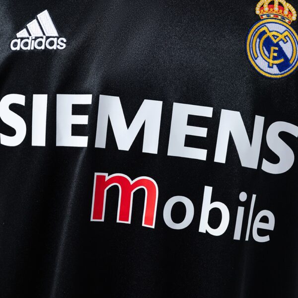 2004-05 REAL MADRID AWAY (FAN VERSION)