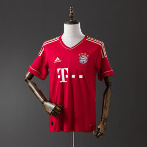 2012-13 BAYERN MUNICH HOME