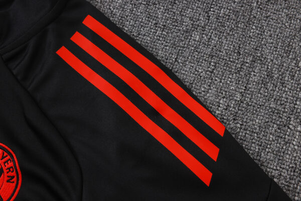 2025-26 BAYERN MUNICH TRACKSUITS TRAINING SUIT