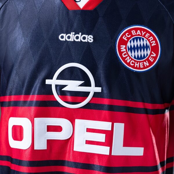 1997-98 BAYERN MUNICH HOME