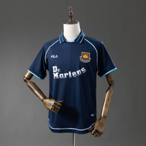 7c8c47de2d.jpg 1999-01 WEST HAM UNITED THIRD AWAY