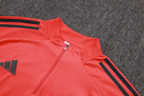 2025-26 BAYERN MUNICH TRACKSUITS TRAINING SUIT
