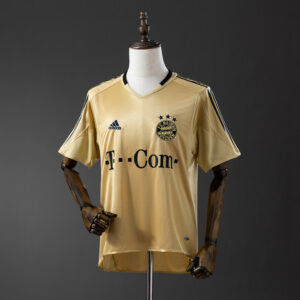 2004-05 BAYERN MUNICH AWAY