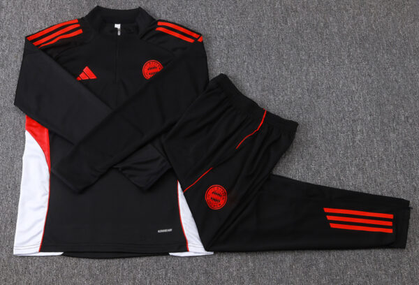 2025-26 BAYERN MUNICH TRACKSUITS TRAINING SUIT