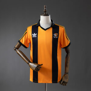 ae65adfc86.jpg 1981-82 HULL CITY HOME