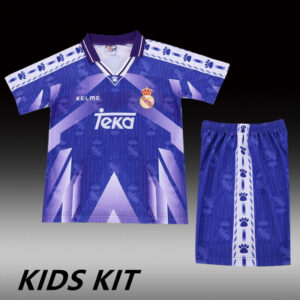 b66081c928.jpg 1996-97 REAL MADRID AWAY KIDS KIT