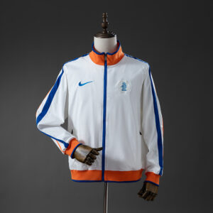 b8728ec99a.jpg 2010-11 NETHERLANDS WINDBREAKER - WHITE