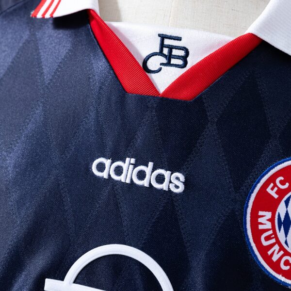 1997-98 BAYERN MUNICH HOME