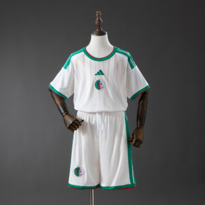 c457c1bbd8.jpg 2026 ALGERIA WORLD CUP HOME KIDS KIT