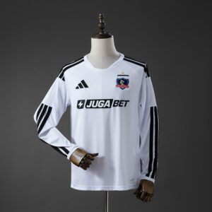 e0234b44b2.jpg 2026-27 COLO COLO HOME LONG SLEEVE