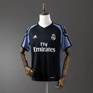 e575309201.jpg 2016-17 REAL MADRID THIRD AWAY