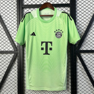 ebd0e84115.jpg 2025-26 BAYERN MUNICH GREEN GOALKEEPER