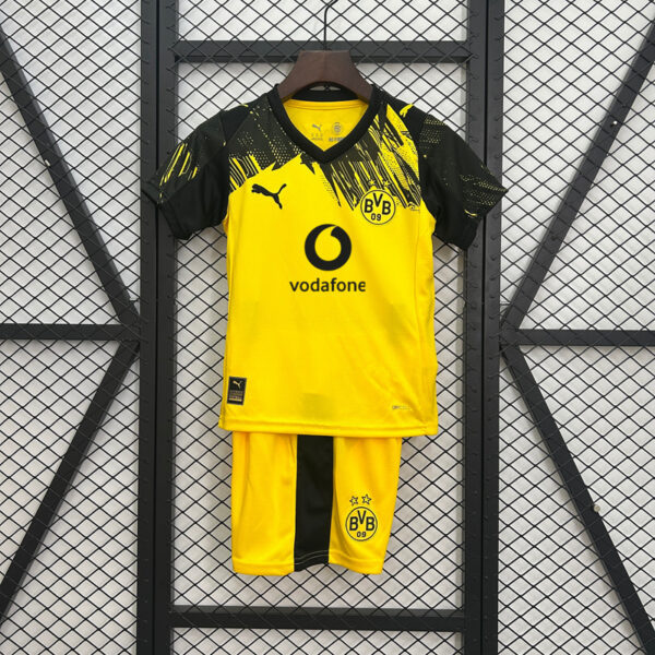 2025-26 DORTMUND HOME MEN AND KIDS KIT